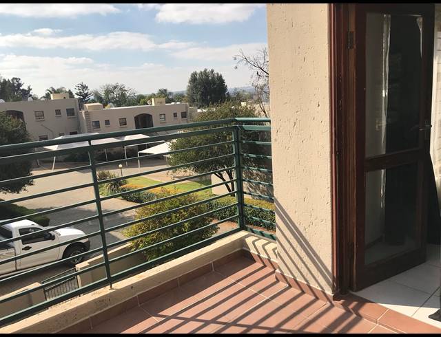 1 BEDROOM TOWNHOUSE FOR SALE IN PAULSHOF